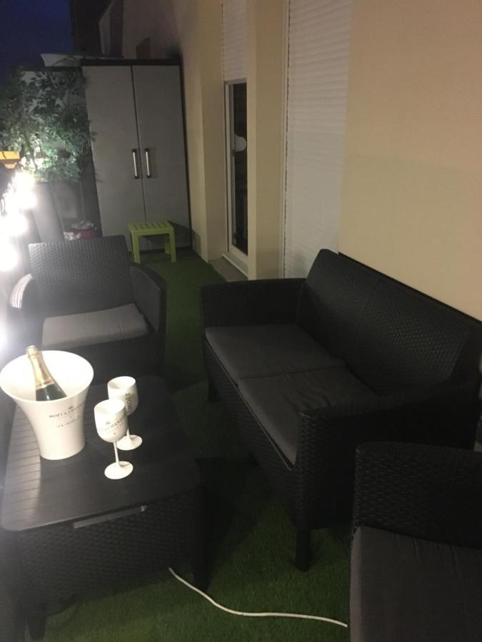 Appartamento Victoria-T2-41m2-Balcon, wifi, linge, produits, ménage inclus Reims Esterno foto