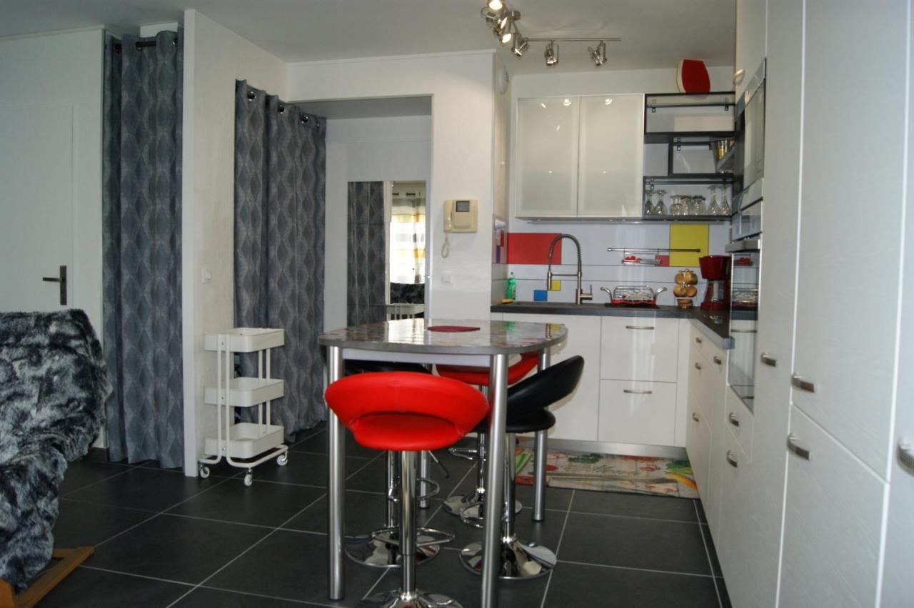 Appartamento Victoria-T2-41m2-Balcon, wifi, linge, produits, ménage inclus Reims Esterno foto