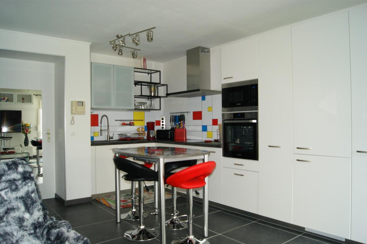 Appartamento Victoria-T2-41m2-Balcon, wifi, linge, produits, ménage inclus Reims Esterno foto