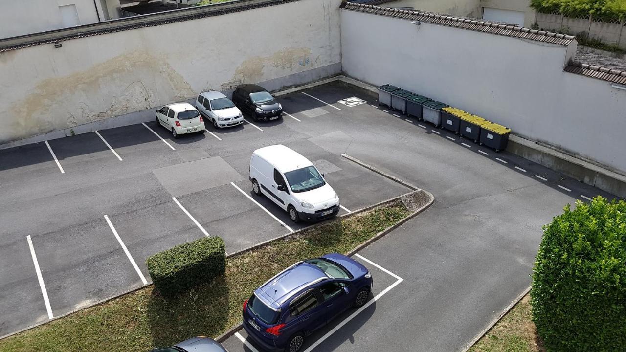 Appartamento Victoria-T2-41m2-Balcon, wifi, linge, produits, ménage inclus Reims Esterno foto