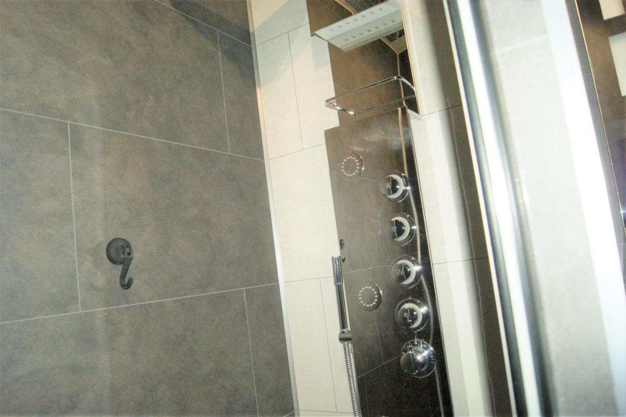 Appartamento Victoria-T2-41m2-Balcon, wifi, linge, produits, ménage inclus Reims Esterno foto
