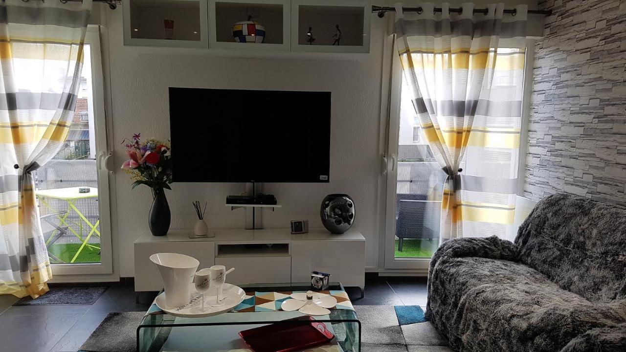 Appartamento Victoria-T2-41m2-Balcon, wifi, linge, produits, ménage inclus Reims Esterno foto